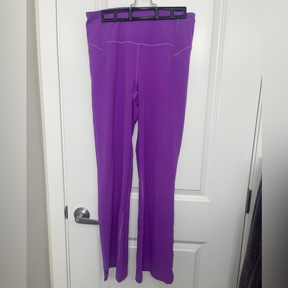 Super high rise flared pant - Picture 3 of 5